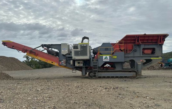 2012 Sandvik QJ341 Tracked Jaw Crusher
