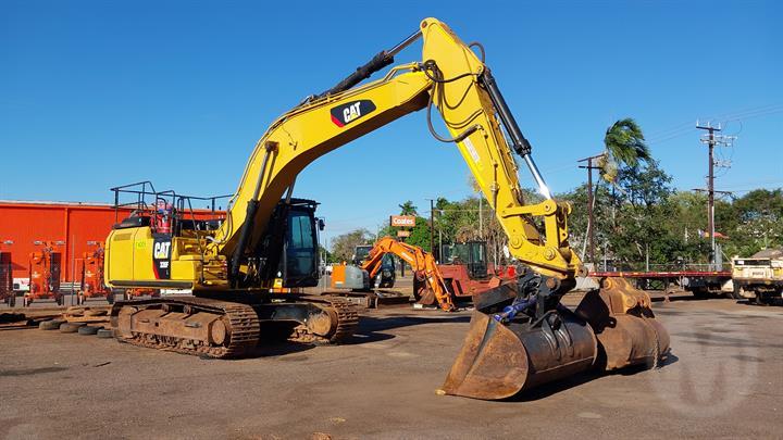 2017 Caterpillar 336FL Excavator - side_yard